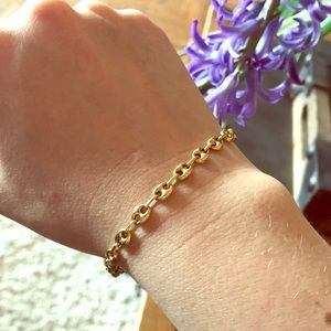 10K gold mariner link chain bracelet